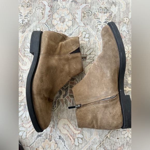 Zara Brown Suede Chukka Boots - Picture 1 of 5